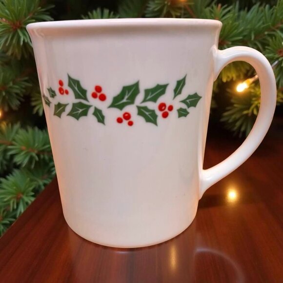 2 Vintage Corning Holly Berry Milk Glass Mugs — Christmas Holly Pattern - Picture 4 of 7